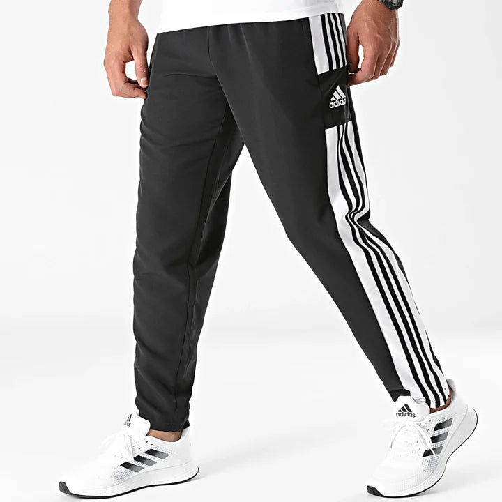 Adidas Pantalón Deportivo Squadra 21 para Hombre, Material técnico Aeroready con ajuste regular.