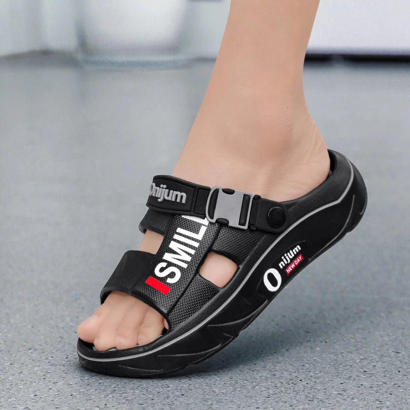 2025 New Men's Massage Slippers Indoor Outdoor Sandals Beach Comfortable Soft Slides Clogs Casual Shoes Men Women Home Slippers