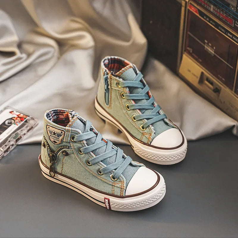 Zapatos de lona de alta calidad para niños, zapatos de bebé con grafiti, zapatillas antideslizantes para primavera y otoño, 2023