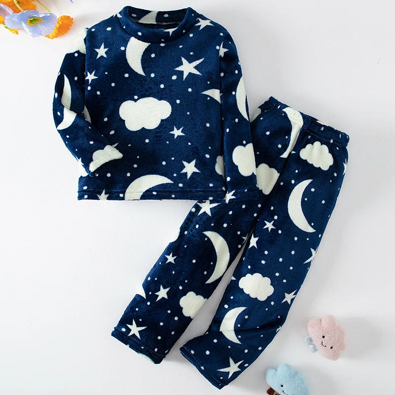 Conjunto de 2 piezas de franela con estampado de moda para otoño/invierno para niños, camiseta con cuello redondo y calentamiento de corazón para niñas, pantalones de lana suave para niños