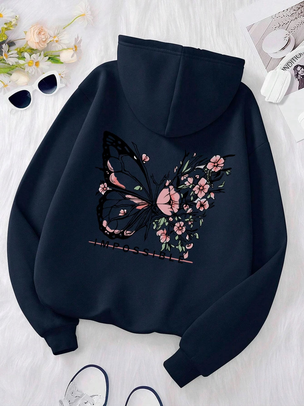 Sudadera con estampado gráfico de letras imposible y mariposa rosa para mujer, sudaderas con capucha informales holgadas y cálidas a la moda, ropa suave de lana