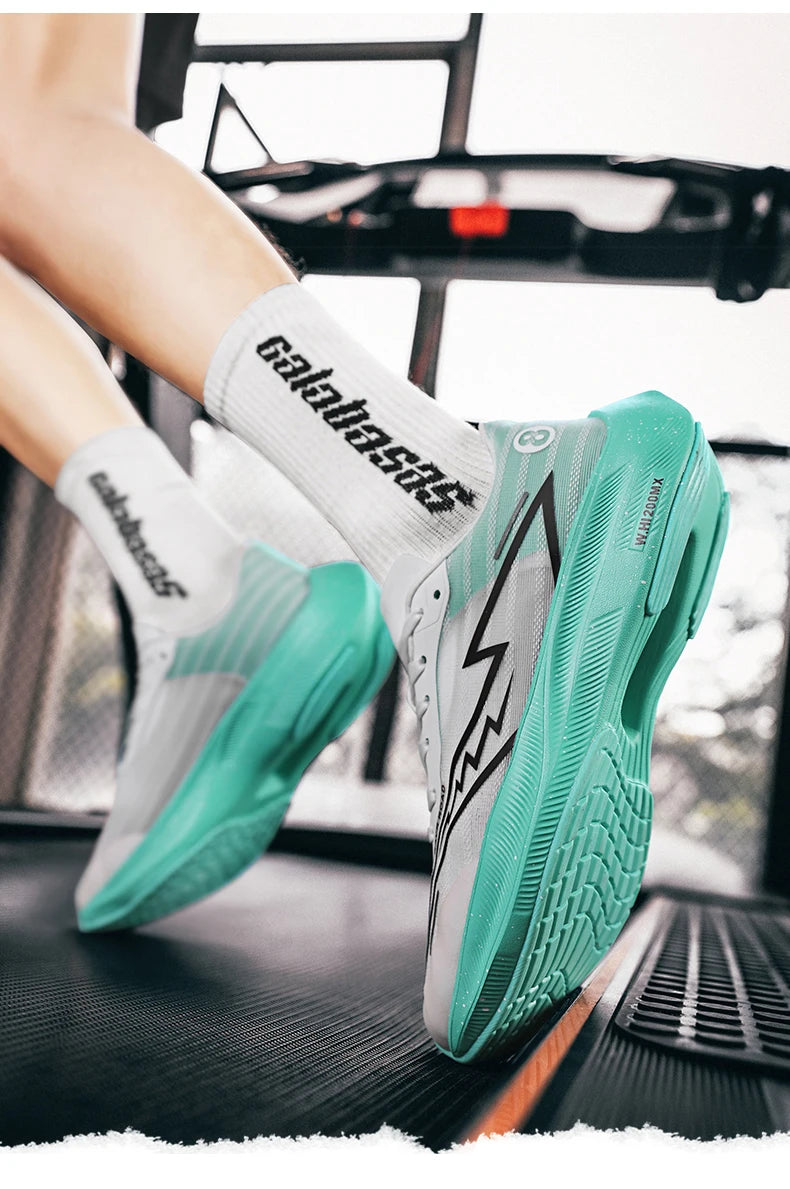 Zapatillas de deporte para hombres.  Cómodos y transpirables para gimnasio.