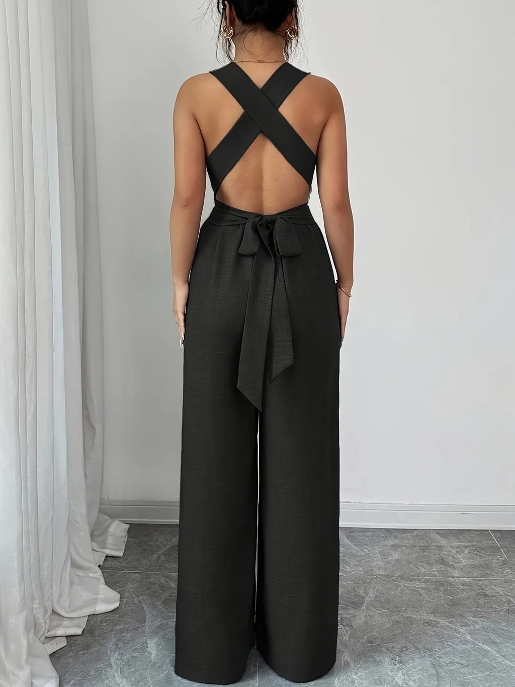 Monos para mujer 2026: Novedades en moda, sexy, con cuello en V, espalda descubierta, cinturón cruzado y pierna ancha. Ropa de mujer.