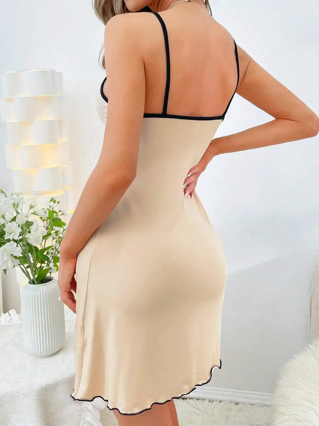 Camisón camisola con estampado de osito bonito para mujer, vestido para dormir con tirantes finos, Mini dobladillo de lechuga, ropa de descanso con ribete en contraste, estilo Y2K