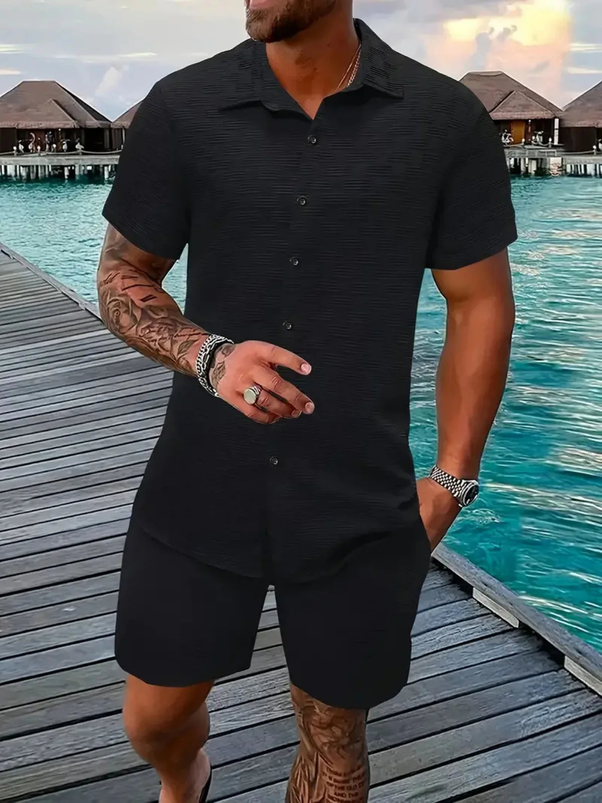 Nuevo modelo de traje de playa informal de verano para hombre, camisa cómoda deportiva elegante con cuello, pantalones cortos de manga corta, conjunto de dos piezas