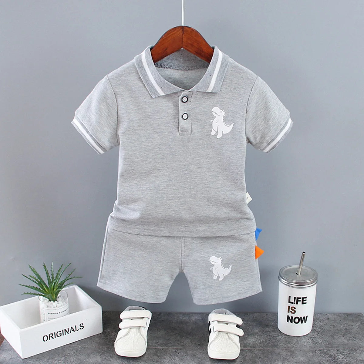 Nueva ropa de verano para bebés, camiseta de dibujos animados para niños, pantalones cortos, 2 unids/set, conjunto de ropa para niños, disfraz informal infantil, chándales para niños pequeños