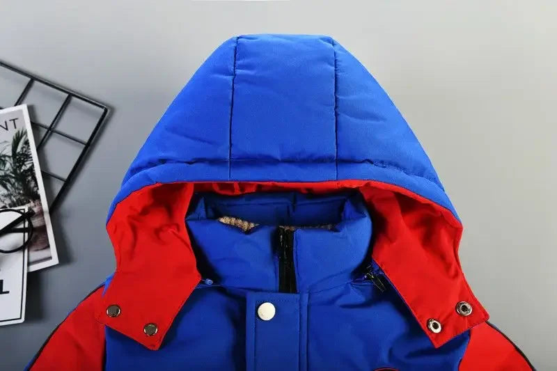 Nuevo abrigo de invierno para niños, ropa de moda para niños, ropa cálida y gruesa de algodón con capucha, prendas de vestir exteriores largas, chaquetas Parka para niños