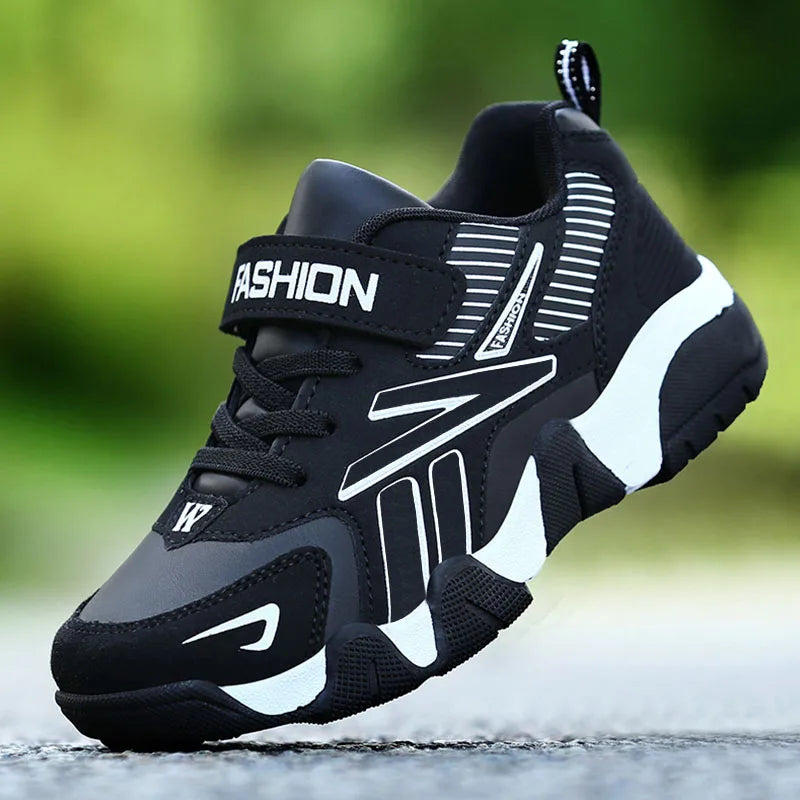 Zapatillas de deporte de moda para niños, zapatos de tenis cómodos de cuero para correr, zapatos deportivos ligeros para caminar al aire libre para niños