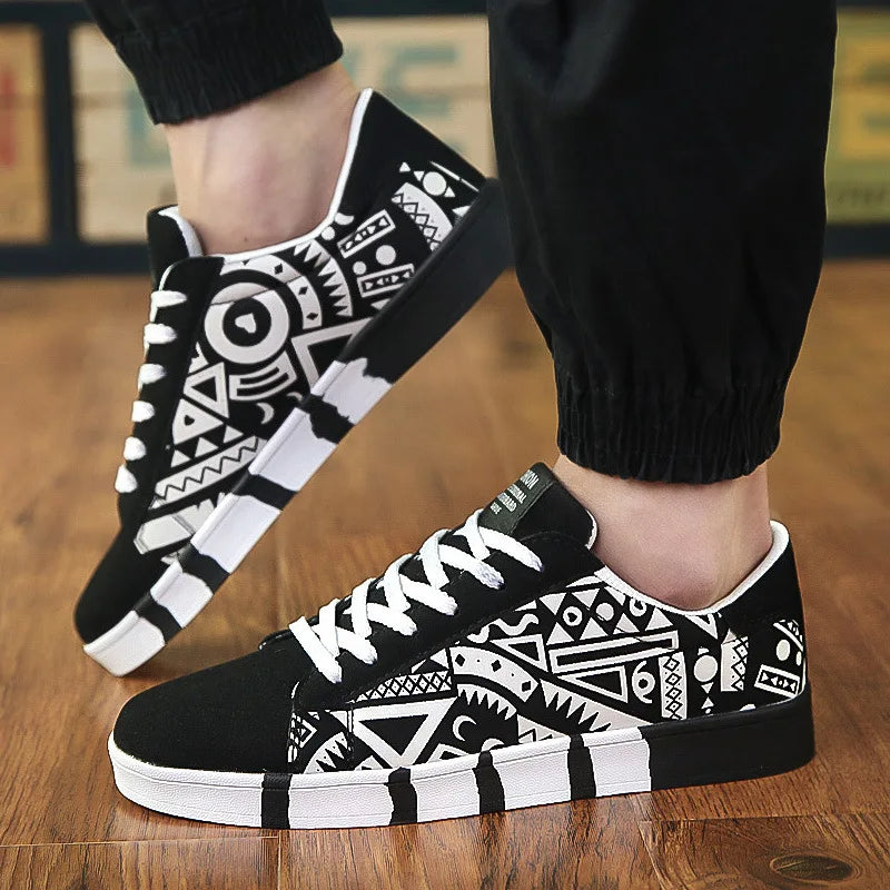 Nuevos Zapatos de tabla a la moda de verano para hombre, Zapatos deportivos antideslizantes para caminar al aire libre, Zapatillas deportivas con patrón de lona, Zapatos informales para hombre