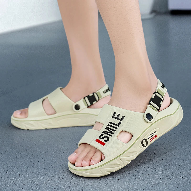 2025 New Men's Massage Slippers Indoor Outdoor Sandals Beach Comfortable Soft Slides Clogs Casual Shoes Men Women Home Slippers
