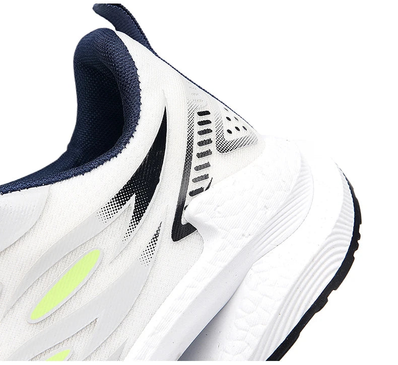 Zapatos deportivos transpirables para hombre, novedad de primavera, malla, moda informal, zapatos versátiles de moda para hombre, zapatos para correr de verano adecuados para deportes al aire libre