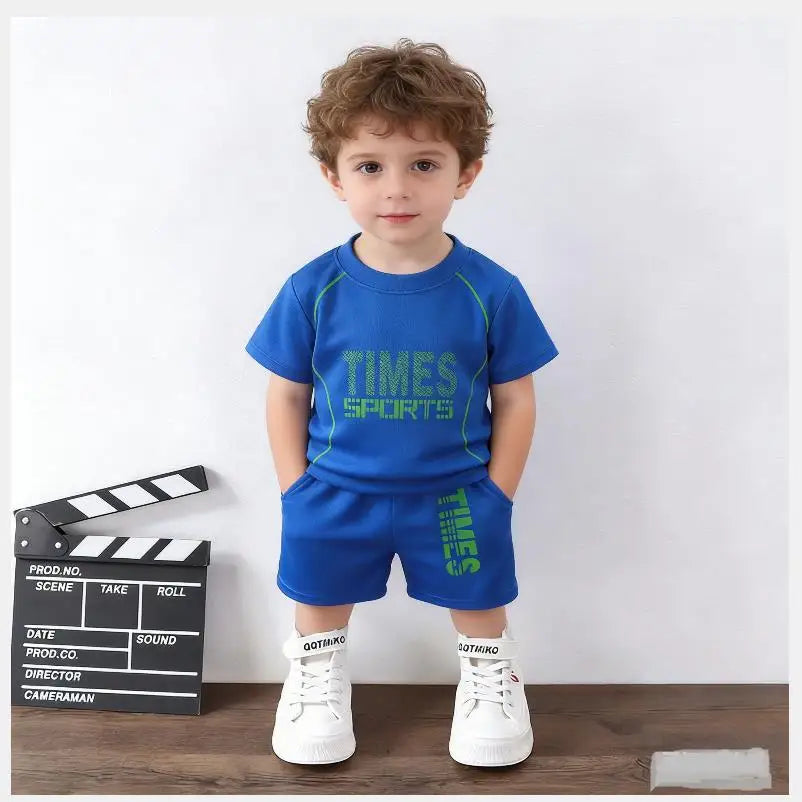 Conjunto deportivo de verano para niños, versión coreana, con estampado de letras, de secado rápido, con pantalones cortos y manga corta.