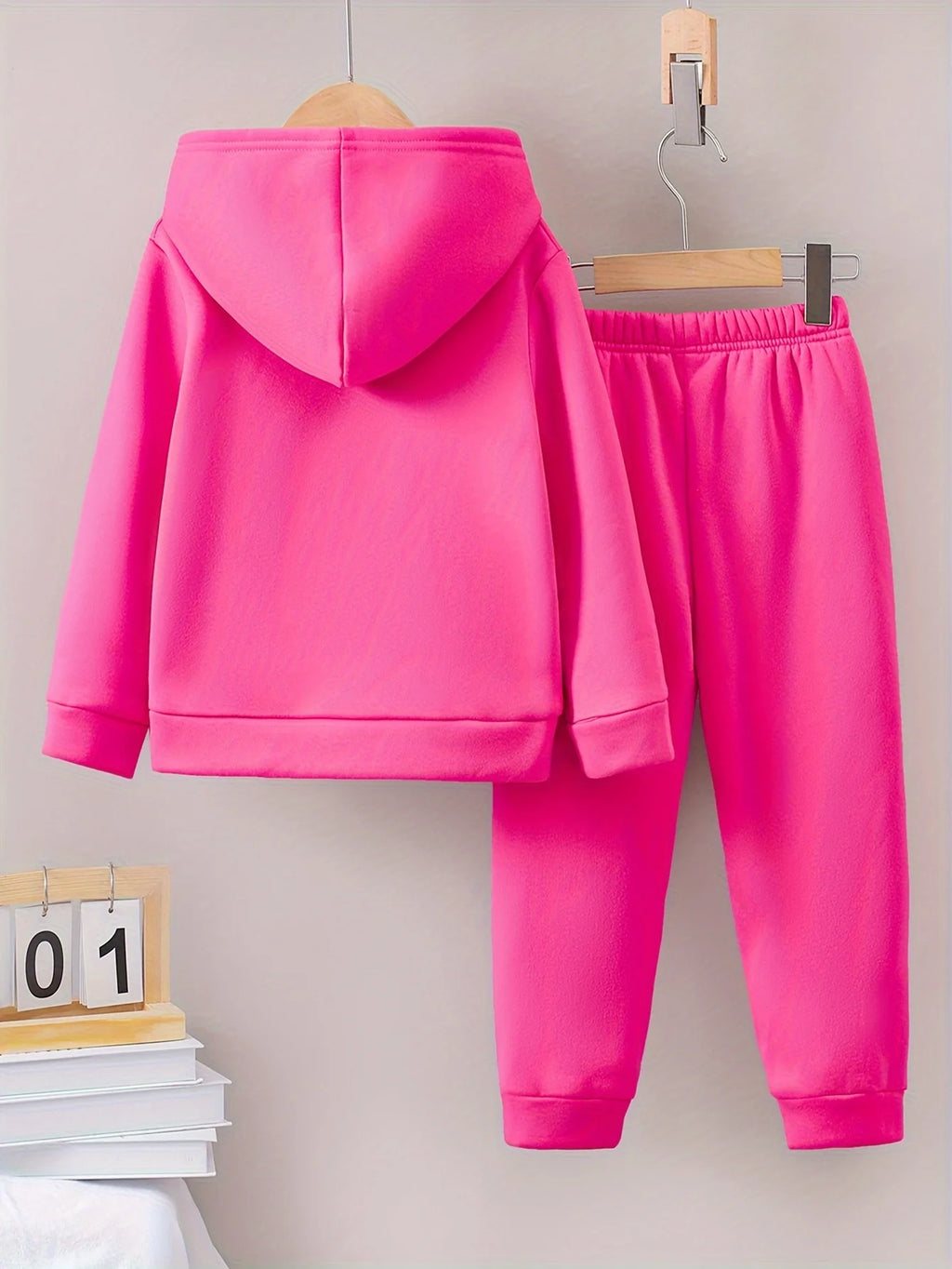 Sudadera con capucha y pantalones de chándal de forro polar para niñas, moda exquisita, informal, patrón impreso, cálido, otoño, invierno, 2 conjuntos